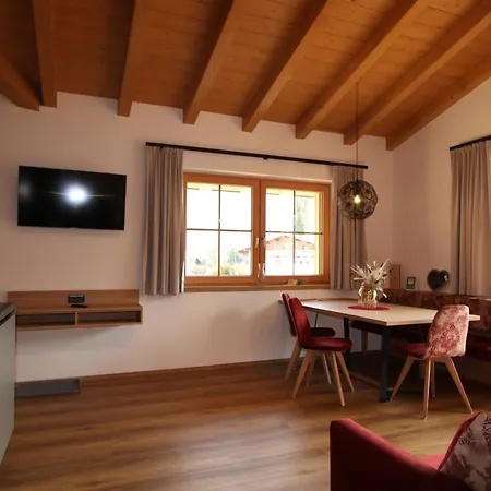Hochleger Zillertal Fuz1001 Apartment Fuegen